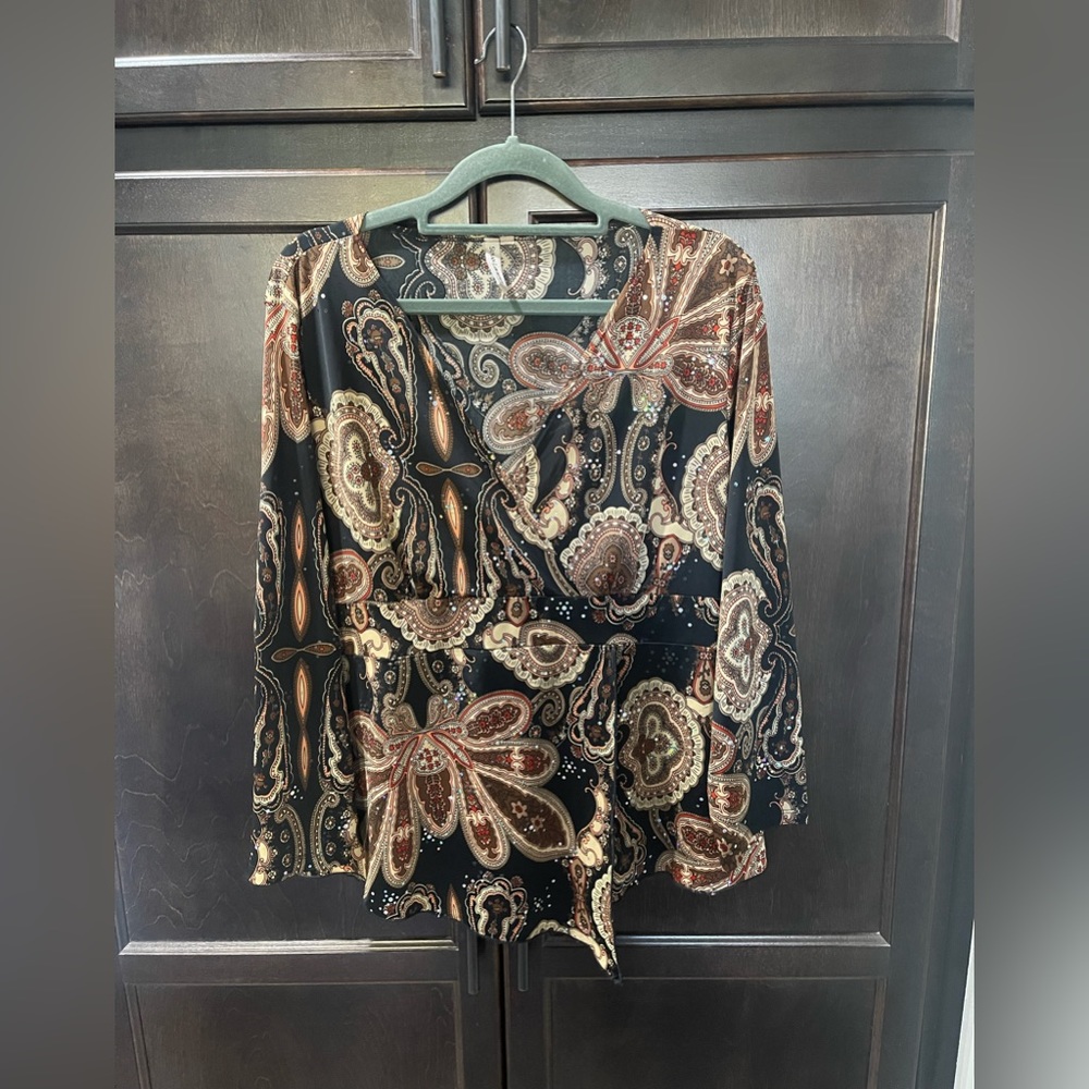Susan Bristol black paisley print with v neck sequin detail